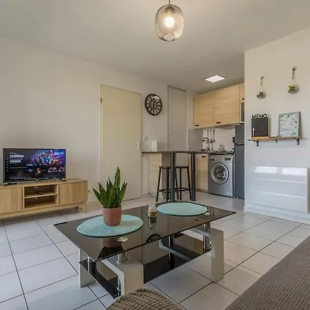Logement Entier * t2 Neuf Aux Portes De