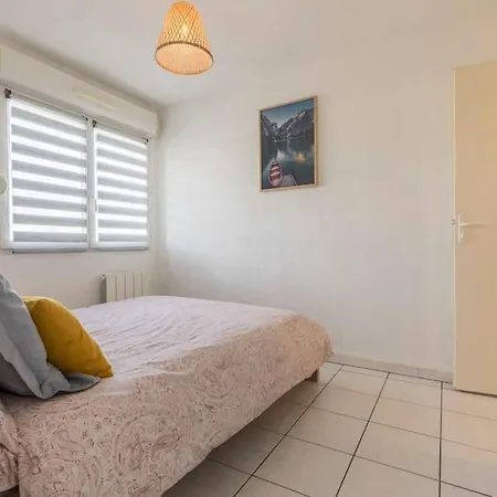 Apartment Logement Entier * t2 Neuf Aux Portes De *